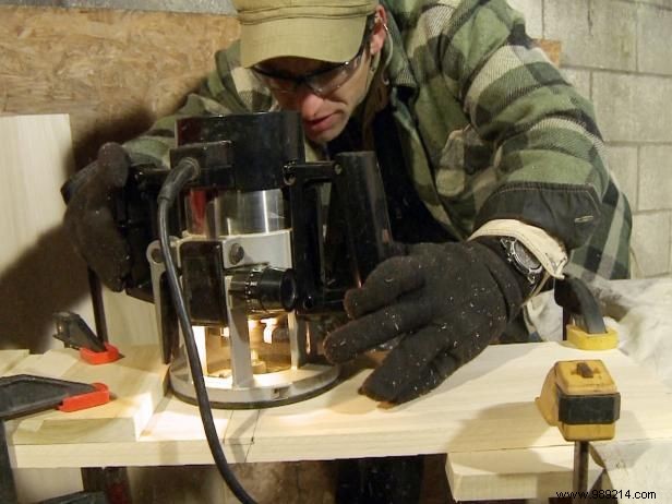 Build a Sturdy Wall-Mounted Wine Rack: Expert DIY Step-by-Step Guide