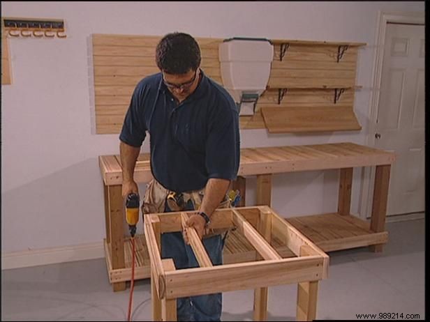 How to Build a Sturdy Standing Tool Rest: Pro Woodworking Guide