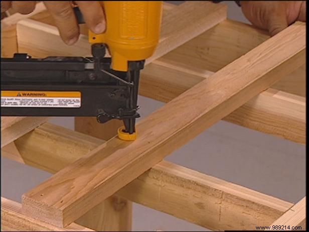 How to Build a Sturdy Standing Tool Rest: Pro Woodworking Guide