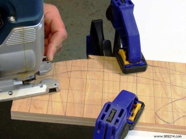 DIY Outdoor Santa Sleigh and Reindeer: Step-by-Step Build Guide from Plywood