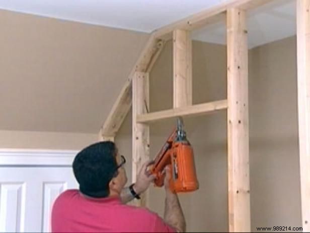 Expert Step-by-Step Guide: Building a Sturdy Internal Frame for Your Built-In Aquarium