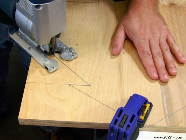 DIY Wooden Christmas Tree Centerpiece: Expert Step-by-Step Guide