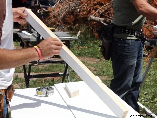 Step-by-Step Guide: Building Durable Open Kitchen Shelving