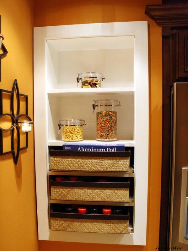 Expert DIY Guide: Build Custom Kitchen Shelves with Pull-Out Drawers in 10 Steps