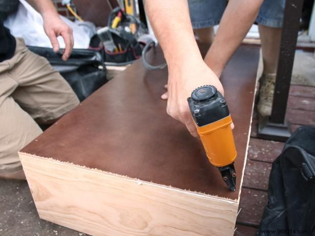 Expert DIY Guide: Build Custom Kitchen Shelves with Pull-Out Drawers in 10 Steps
