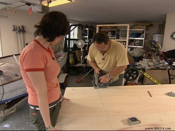 Transform an Old Boat Hull into a Custom DIY Bed: Expert Step-by-Step Guide