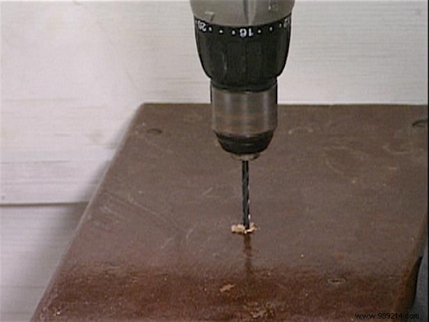 Transform an Old Boat Hull into a Custom DIY Bed: Expert Step-by-Step Guide