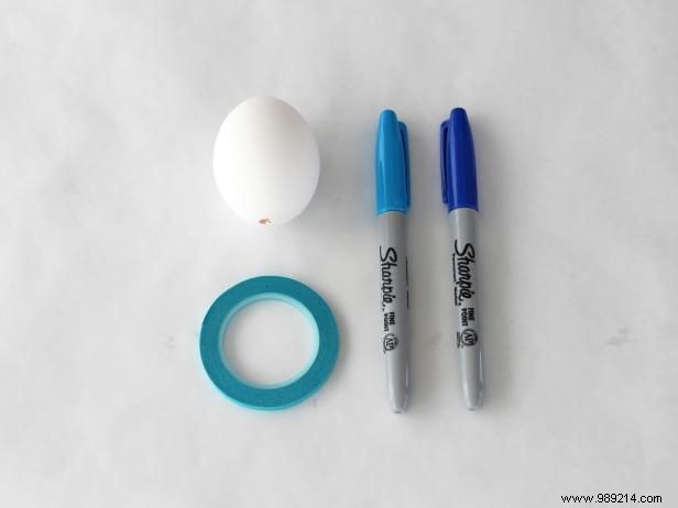 DIY Ombre Easter Eggs with Permanent Markers: Easy Step-by-Step Guide