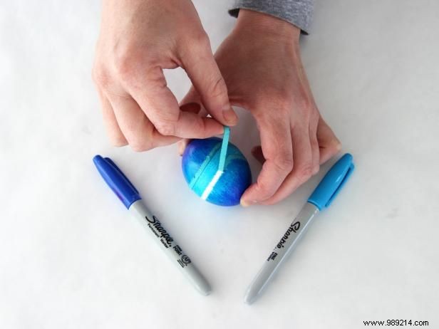 DIY Ombre Easter Eggs with Permanent Markers: Easy Step-by-Step Guide