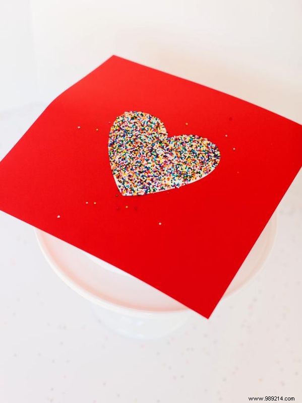 Easy Sprinkled Heart Cake Decoration: Step-by-Step Stencil Tutorial