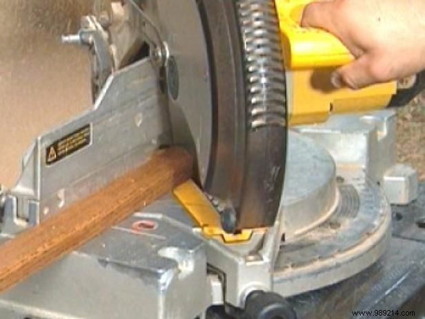 Expert Guide: Installing Custom Wainscoting in Your Dining Room