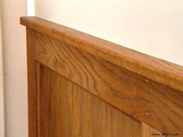 Expert Guide: Installing Custom Wainscoting in Your Dining Room