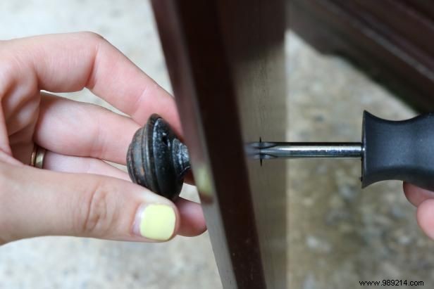 How to Create a Weathered, Distressed Furniture Look: Expert Step-by-Step Guide