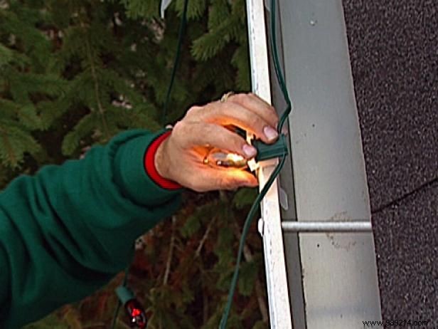 Expert Guide: How to Hang Outdoor Holiday Lights Damage-Free and Beautifully