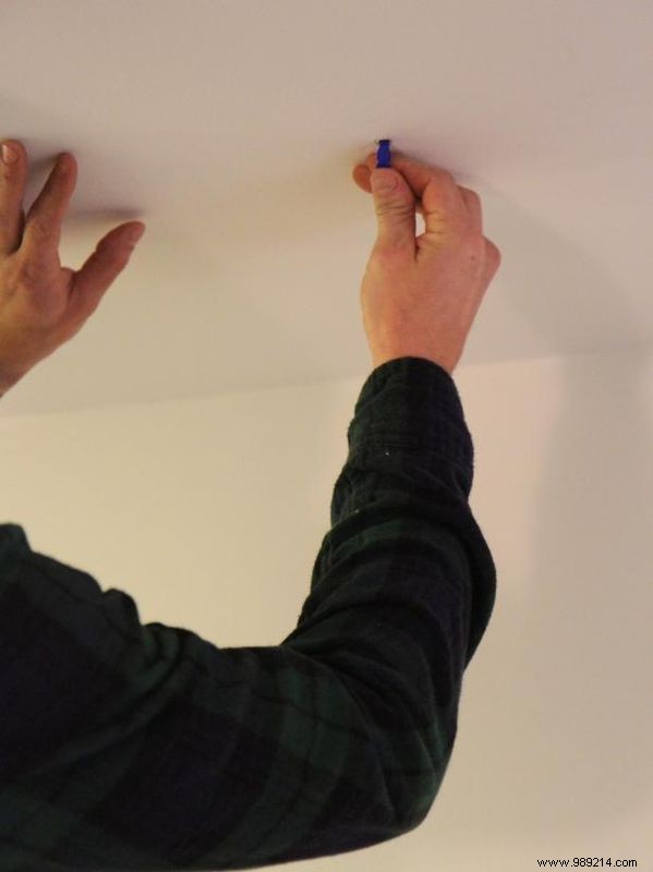 How to Safely Hang a Baby Mobile: Expert Step-by-Step Guide