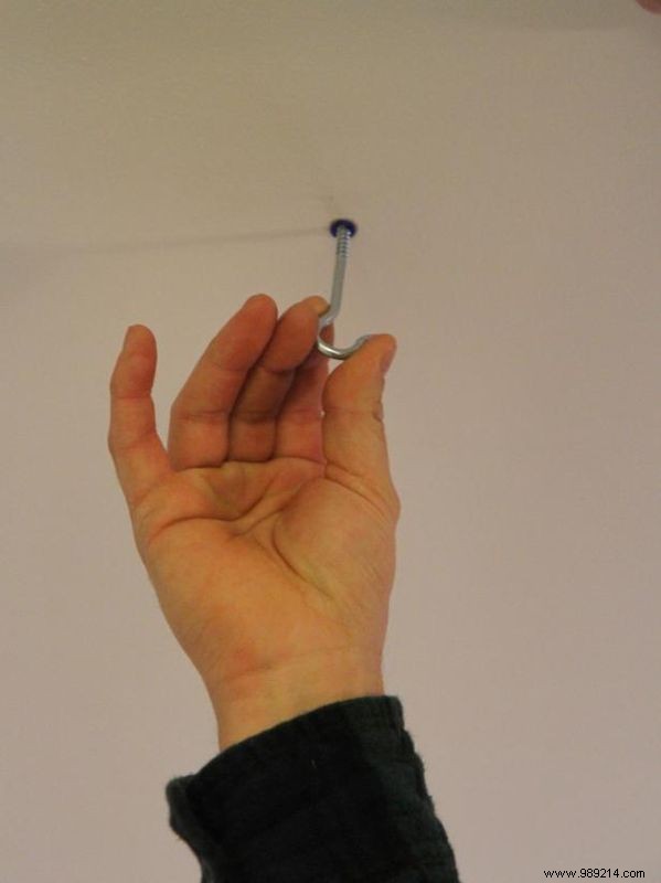 How to Safely Hang a Baby Mobile: Expert Step-by-Step Guide