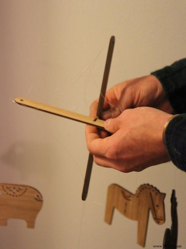 How to Safely Hang a Baby Mobile: Expert Step-by-Step Guide