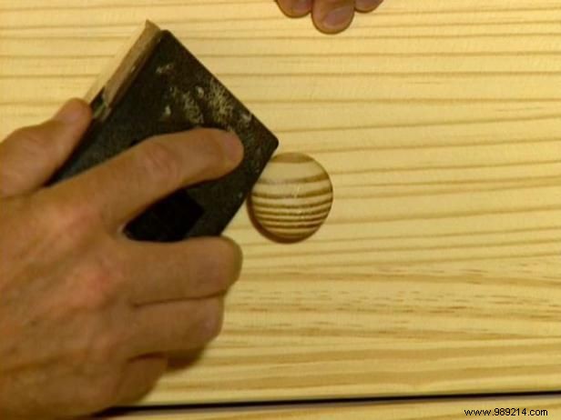 Expert Guide: Distressing Furniture for an Authentic Antique Look