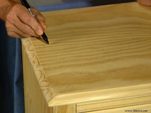 Expert Guide: Distressing Furniture for an Authentic Antique Look