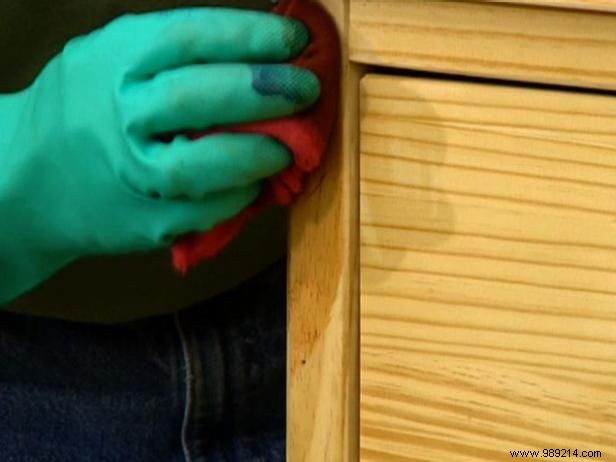 Expert Guide: Distressing Furniture for an Authentic Antique Look