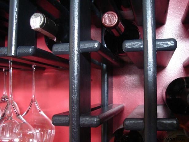 Expert DIY Guide: How to Build and Install a Wall-Mounted Wine Rack