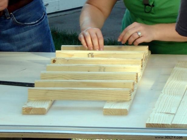 Expert DIY Guide: How to Build and Install a Wall-Mounted Wine Rack