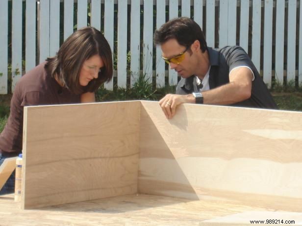 Expert DIY Guide: How to Build and Install a Built-In Bookshelf