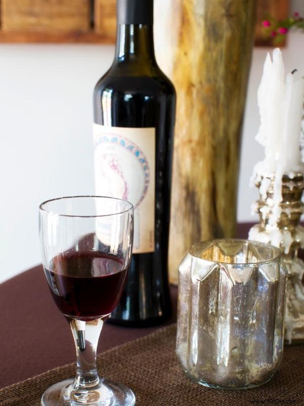 Host a Professional Wine Tasting: Expert Setup and Pairing Tips