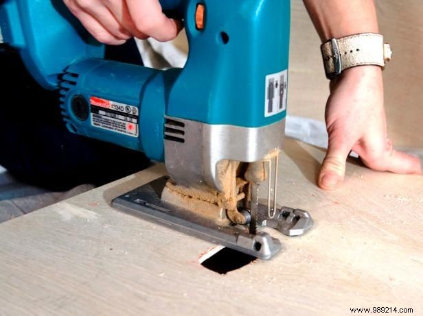 Expert DIY Guide: Install Recessed Panel Wainscoting in a Weekend