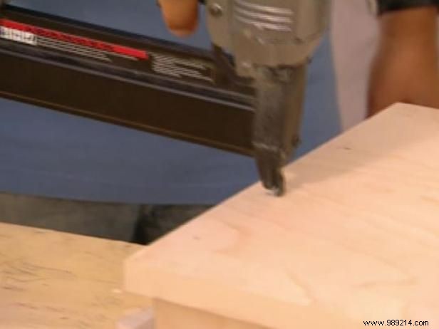 How to Build and Install Sturdy Floating Shelves: Expert DIY Guide