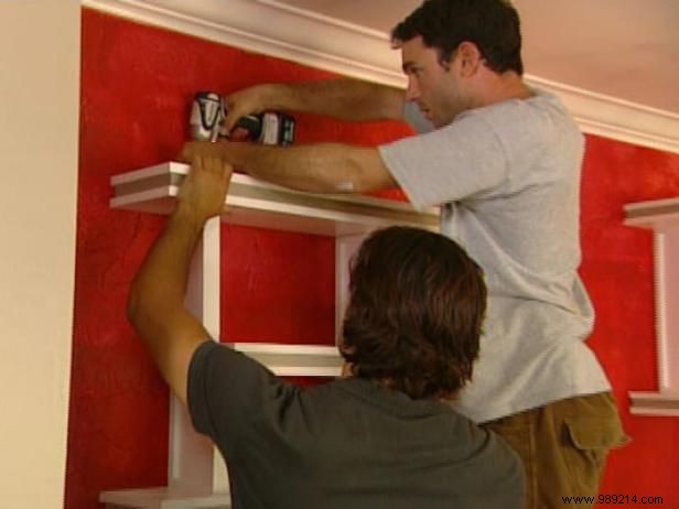 How to Build and Install Sturdy Floating Shelves: Expert DIY Guide