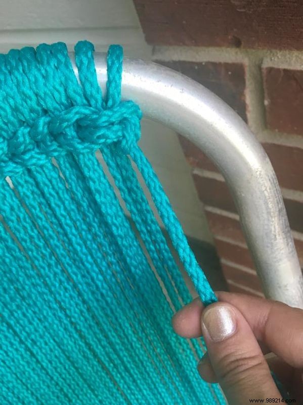 Restore Your Vintage Garden Chair: Step-by-Step Macramé Weaving Guide