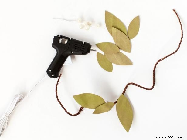 DIY Laurel Wreath: Expert Step-by-Step Guide from ten22 Studio