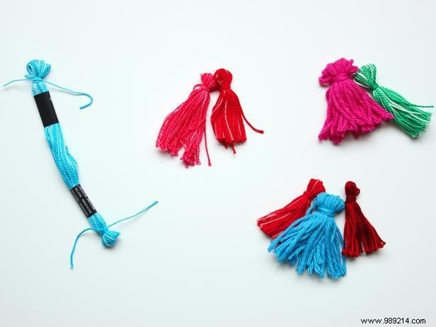 DIY Burlap Christmas Stocking: Rustic Tutorial with Tassels and Muslin Lining