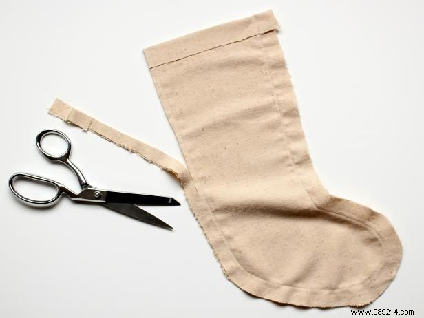 DIY Burlap Christmas Stocking: Rustic Tutorial with Tassels and Muslin Lining