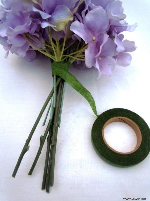 DIY Brooch Bridal Bouquet: Step-by-Step Guide to a Timeless Heirloom