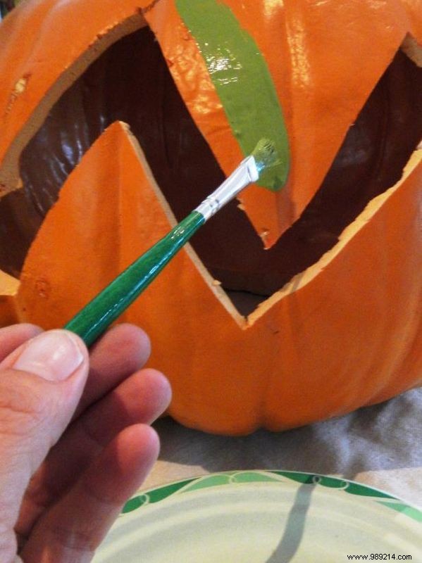 Expert DIY: Crafting a Chevron-Patterned Gourd Topiary