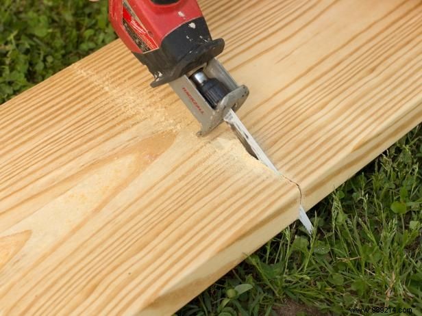 DIY Wine Bottle Chandelier: Expert Step-by-Step Guide to Upcycled Elegance