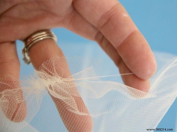 Expert Step-by-Step Guide: Craft a Timeless Classic Wedding Veil at Home