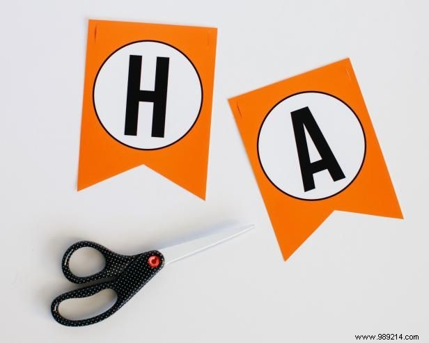 DIY Classic Orange and Black Happy Halloween Banner: Easy Step-by-Step Guide