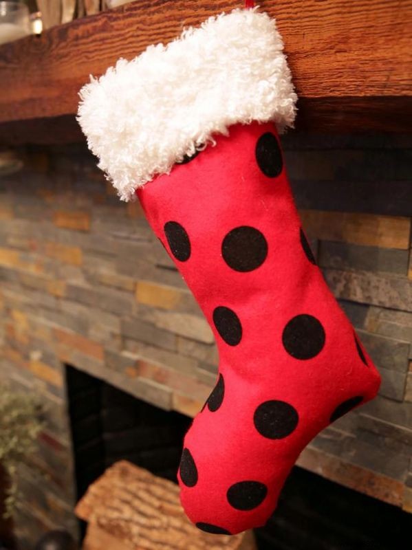 DIY Classic Christmas Stocking with Faux Fur Trim: Expert Step-by-Step Guide