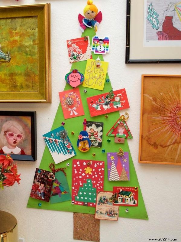 DIY Cork Christmas Tree: Easy Way to Display Holiday Cards and Kids Crafts