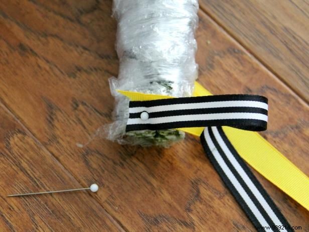 DIY Hanging Ribbon Wedding Bouquet: Easy Step-by-Step Guide