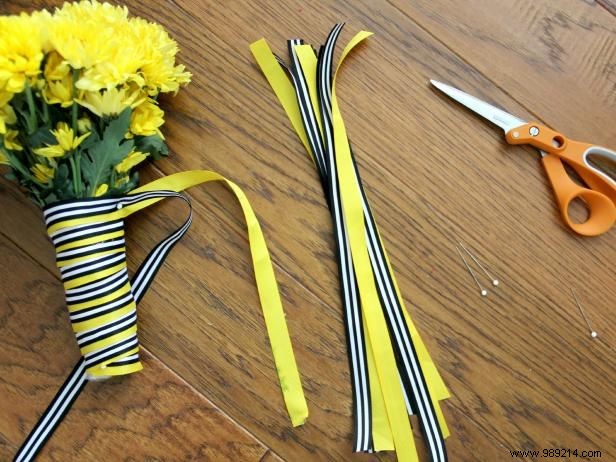 DIY Hanging Ribbon Wedding Bouquet: Easy Step-by-Step Guide