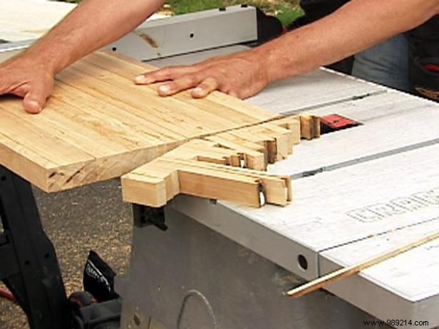DIY Guide: Craft a Durable Reclaimed Wood Cutting Board from Flooring