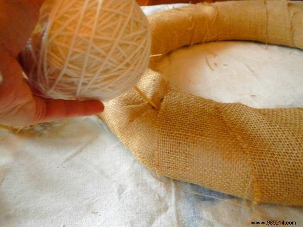 DIY Coastal Christmas Yarn Wreath: Easy Step-by-Step Tutorial for Year-Round Charm