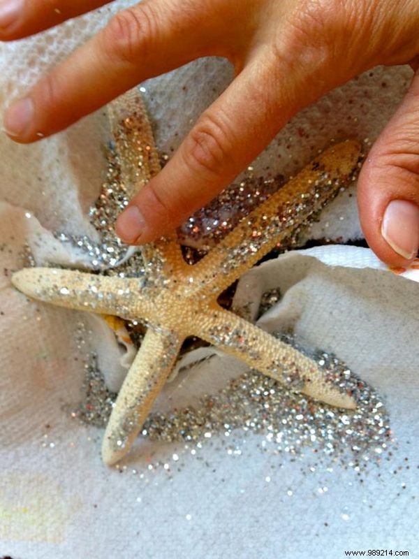 DIY Coastal Christmas Yarn Wreath: Easy Step-by-Step Tutorial for Year-Round Charm