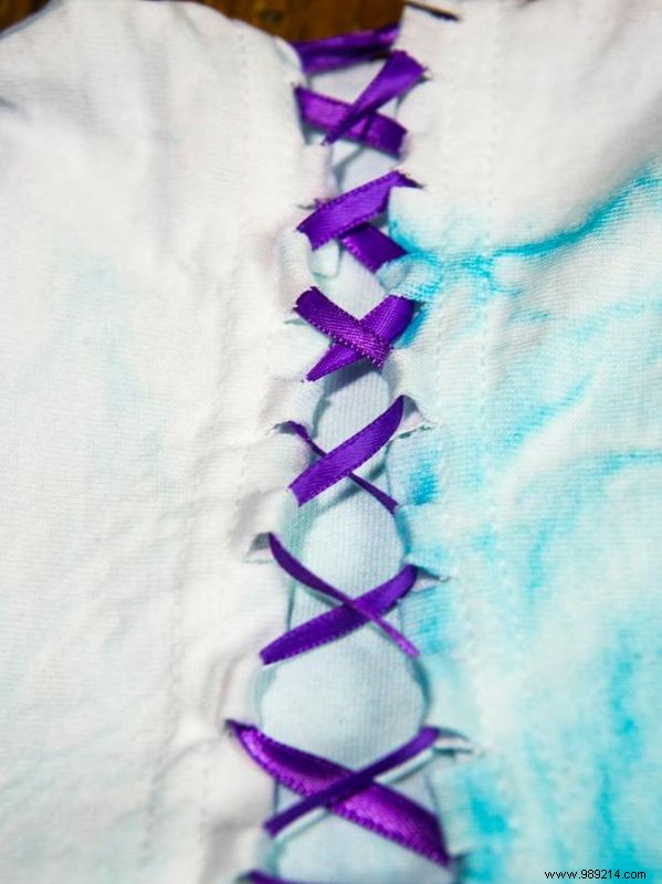 Transform an Old T-Shirt into a Chic Corset Dress: Step-by-Step DIY Guide