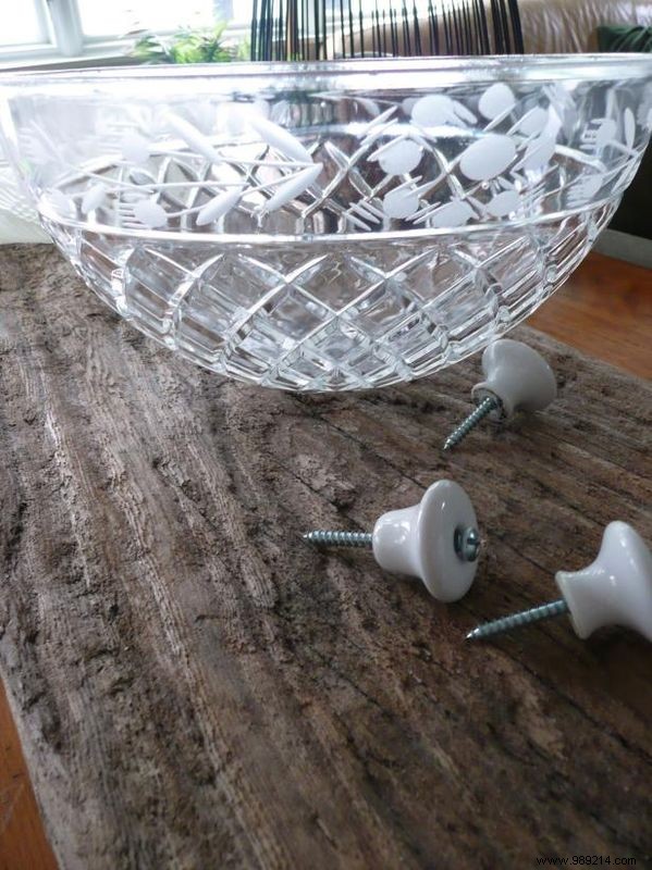 DIY Driftwood Serving Tray on Wheels: Easy Step-by-Step Guide