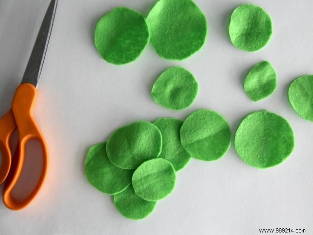 DIY Dinosaur Hat and Tail Costume: Easy Step-by-Step Guide for Kids  Halloween Fun